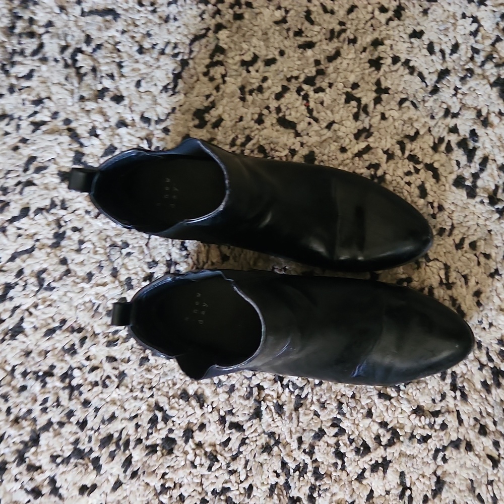 Ankle boots